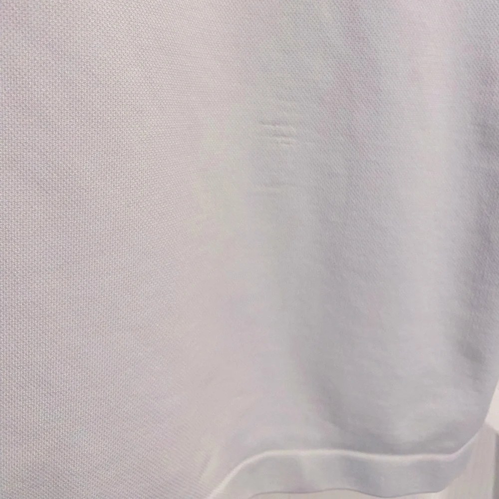 Under Armour White Fitted Top HeatGear Size‎ Large